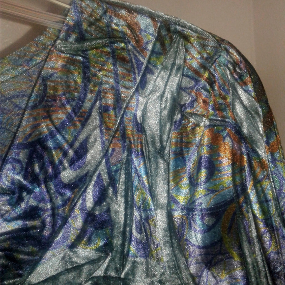 APT 9 Light Blue Graphic Longsleeve Empire Waist Top Sz: S - Picture 6 of 9